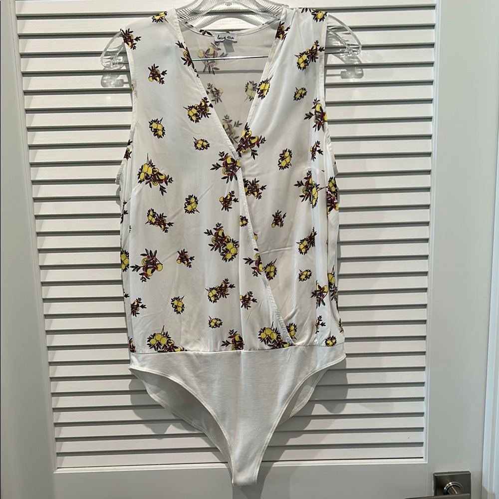 Love Fire Cream and Gold Sleeveless Fitted Bodysuit